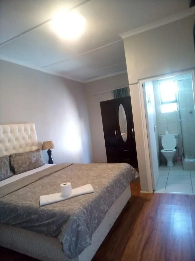 Guest house Galaxy Boston Bellville Cape Town South Africa